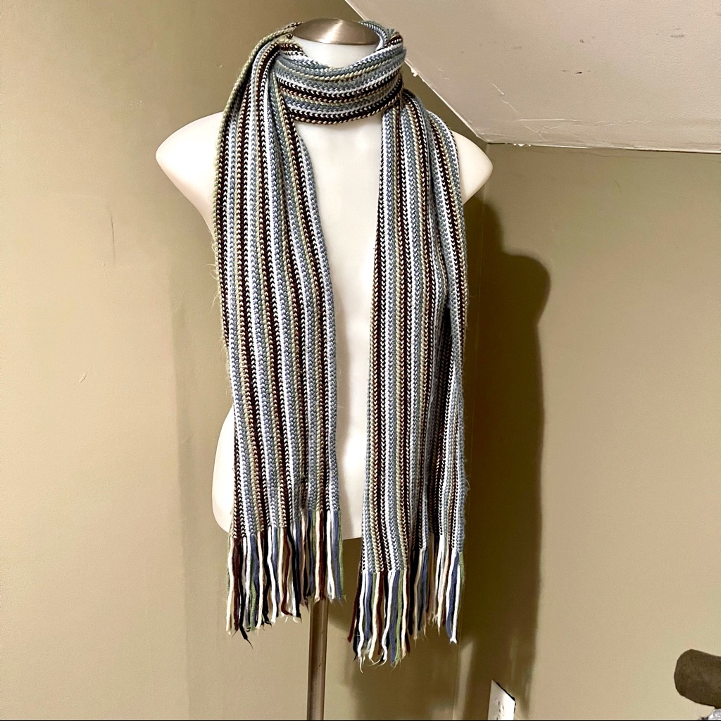 Women’s Stripe Fringe Scarf